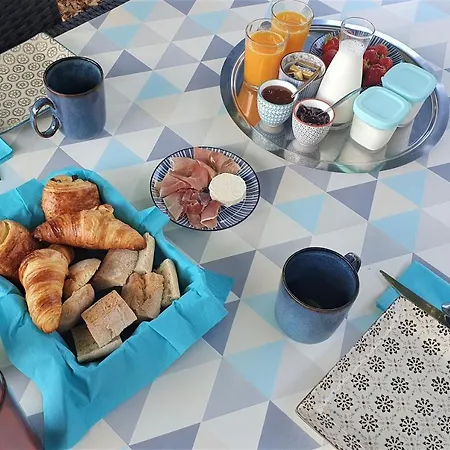 Le Clos De La Caneda 4*