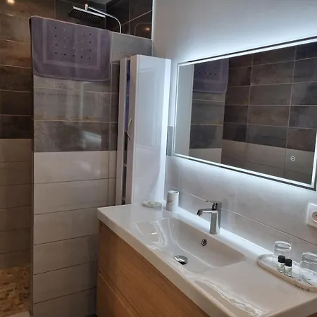 Le Clos De La Caneda 4* 萨尔拉拉卡内达