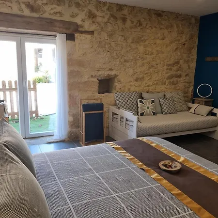 Le Clos De La Caneda