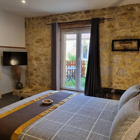 Le Clos De La Caneda