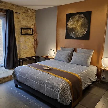 Le Clos De La Caneda Bed & Breakfast