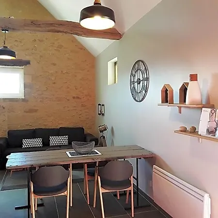 Le Clos De La Caneda Bed and Breakfast 4*