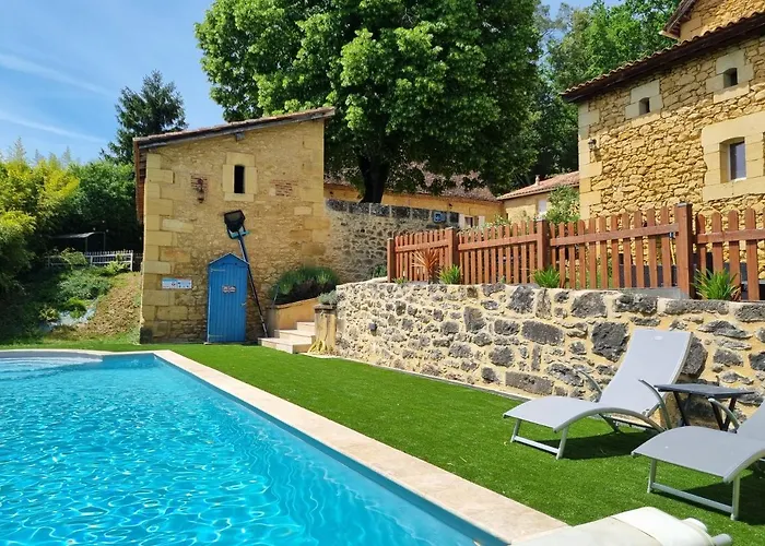 Le Clos De La Caneda 4*